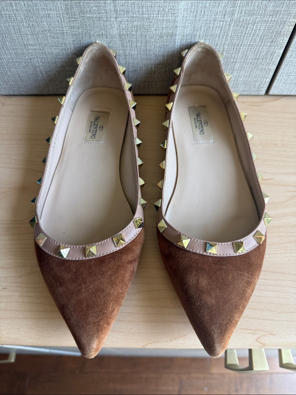 Valentino Brown Gold Suede Pointed Rockstud Flats 38